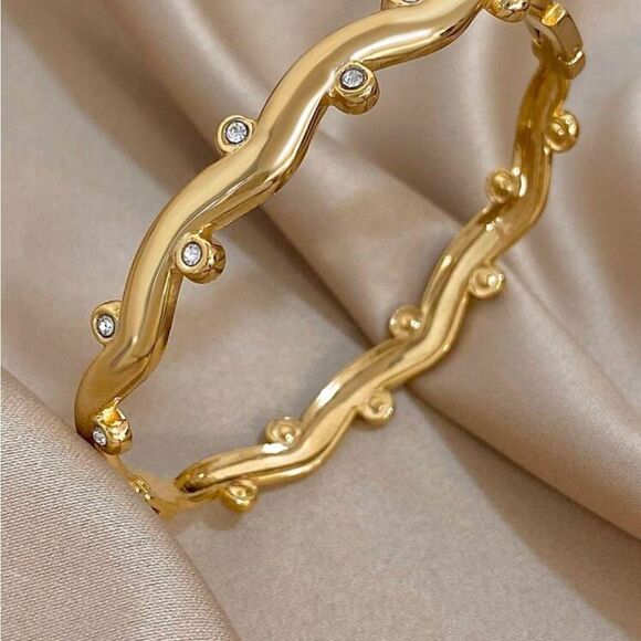 Trendy bangle bracelet A1279 - Picture 2 of 7